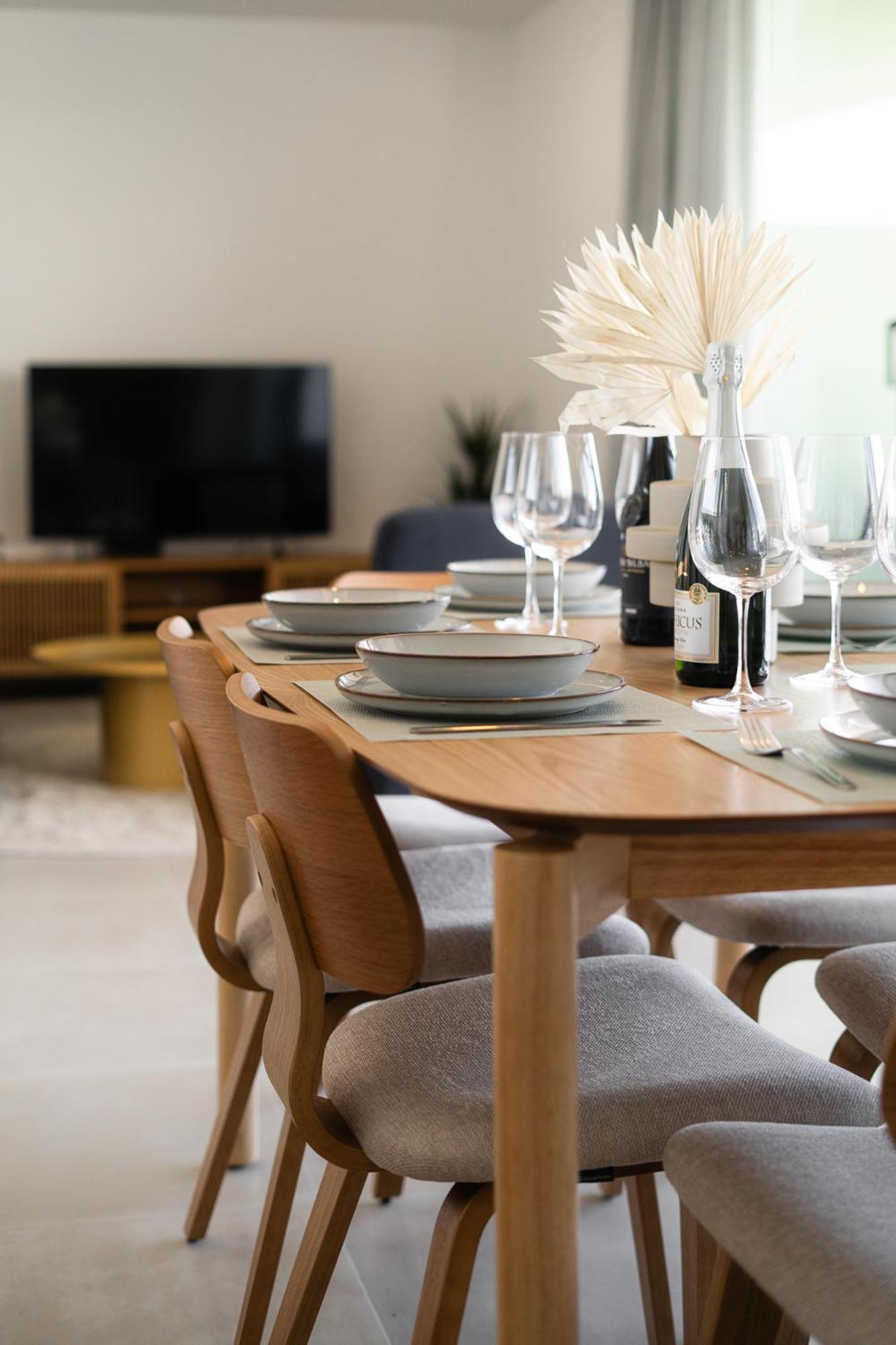 Stylish 2br Pool & Balcony Huoneisto Fuengirola